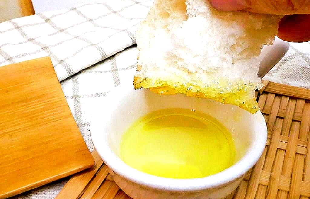 |料理分享|Terra Delyssa 德麗莎 特級初榨橄欖油、可生飲 / 多元料理、冷壓初榨優質油品 - 第10張圖 |料理分享|Terra Delyssa 德麗莎 特級初榨橄欖油、可生飲 / 多元料理、冷壓初榨優質油品