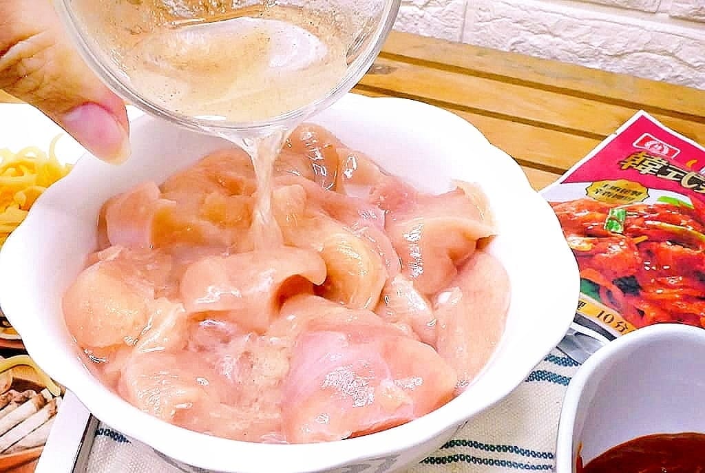 | 生活 | 桂冠 輕鬆料理醬-韓式辣炒醬.10分鐘省時上菜.0廚藝料理也能變出美味.料理好幫手! - 第13張圖 | 生活 | 桂冠 輕鬆料理醬-韓式辣炒醬.10分鐘省時上菜.0廚藝料理也能變出美味.料理好幫手!