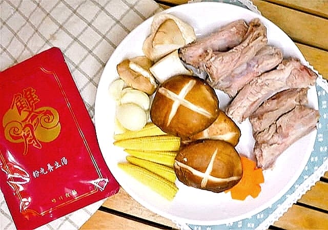 |中和美食|雙月食品社(中和店).燉補雞湯多到滿出來.月子餐首選.味美料多又實在.懶人燉補包禮盒 - 第48張圖 |中和美食|雙月食品社(中和店).燉補雞湯多到滿出來.月子餐首選.味美料多又實在.懶人燉補包禮盒