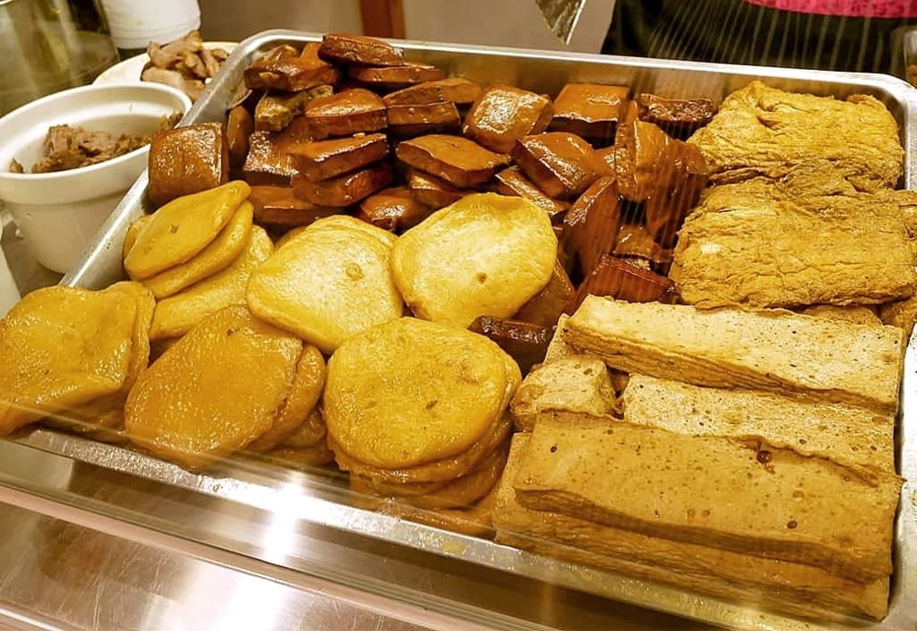 |中和美食|雙月食品社(中和店).燉補雞湯多到滿出來.月子餐首選.味美料多又實在.懶人燉補包禮盒 - 第6張圖 |中和美食|雙月食品社(中和店).燉補雞湯多到滿出來.月子餐首選.味美料多又實在.懶人燉補包禮盒