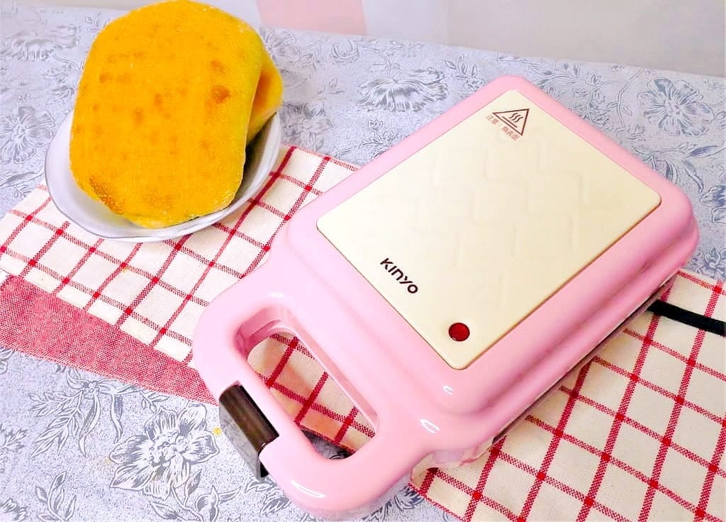 |懶人早餐系列|KINYO 2in1三明治點心機開箱. 鬆餅機 / 熱壓三明治.多樣創意料理在家自己做.輕巧可站立收納 - 第20張圖 |懶人早餐系列|KINYO 2in1三明治點心機開箱. 鬆餅機 / 熱壓三明治.多樣創意料理在家自己做.輕巧可站立收納