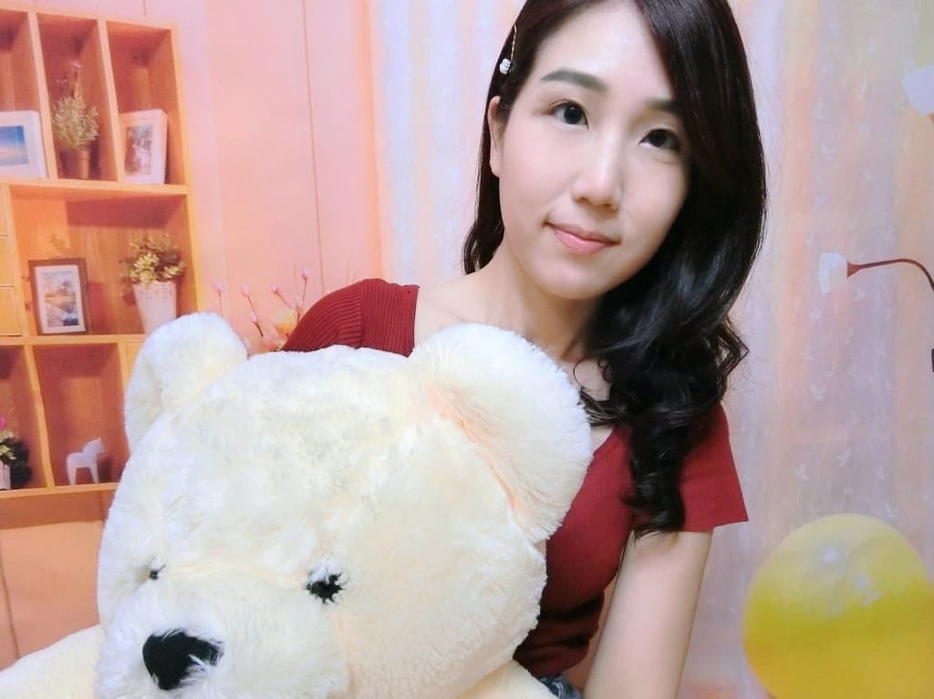 |美容|弄甲成臻時尚美學 GH眼膚還原緊實、我的美麗保養秘密、不想讓人看出實際年齡 - 第3張圖 |美容|弄甲成臻時尚美學 GH眼膚還原緊實、我的美麗保養秘密、不想讓人看出實際年齡