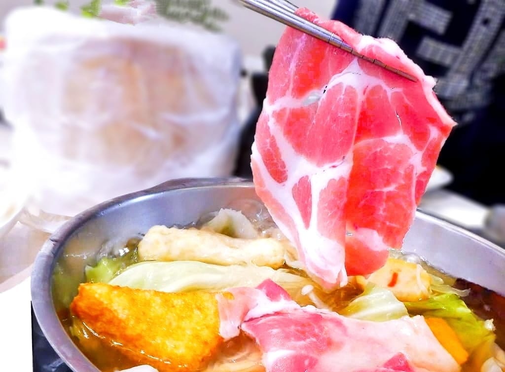 | 西門火鍋推薦 | 沐月精緻小火鍋西門店.超大肉盤一次吃個過癮.經濟實惠.捷運周邊美食 - 第31張圖 | 西門火鍋推薦 | 沐月精緻小火鍋西門店.超大肉盤一次吃個過癮.經濟實惠.捷運周邊美食