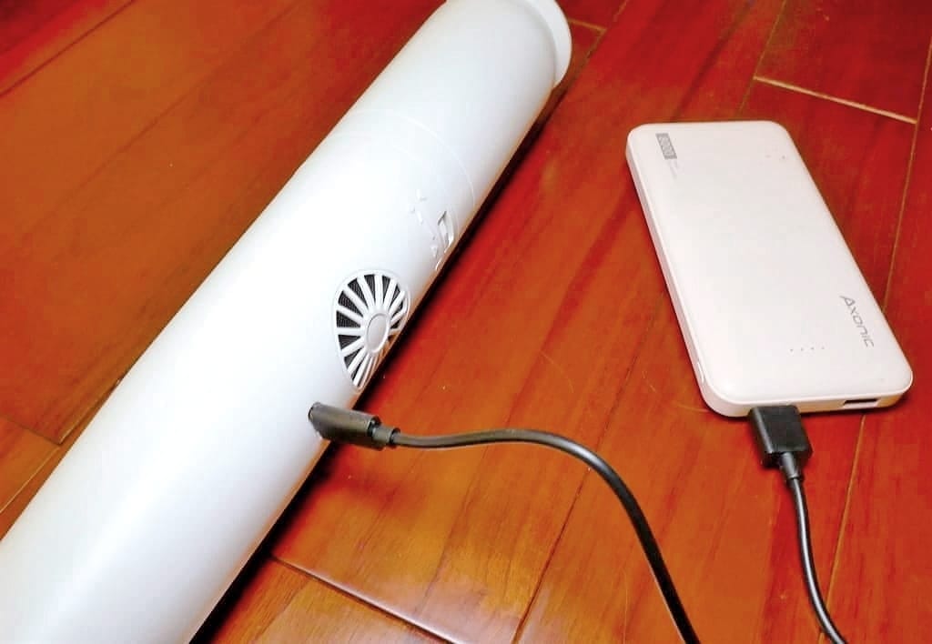 |家電開箱|SANSUI山水 輕淨吸迷你無線吸塵器 SVC-DD1白,無線手持.極輕巧設計,25min續航/二檔強勁吸力,居家車用清潔 - 第14張圖 |家電開箱|SANSUI山水 輕淨吸迷你無線吸塵器 SVC-DD1白,無線手持.極輕巧設計,25min續航/二檔強勁吸力,居家車用清潔