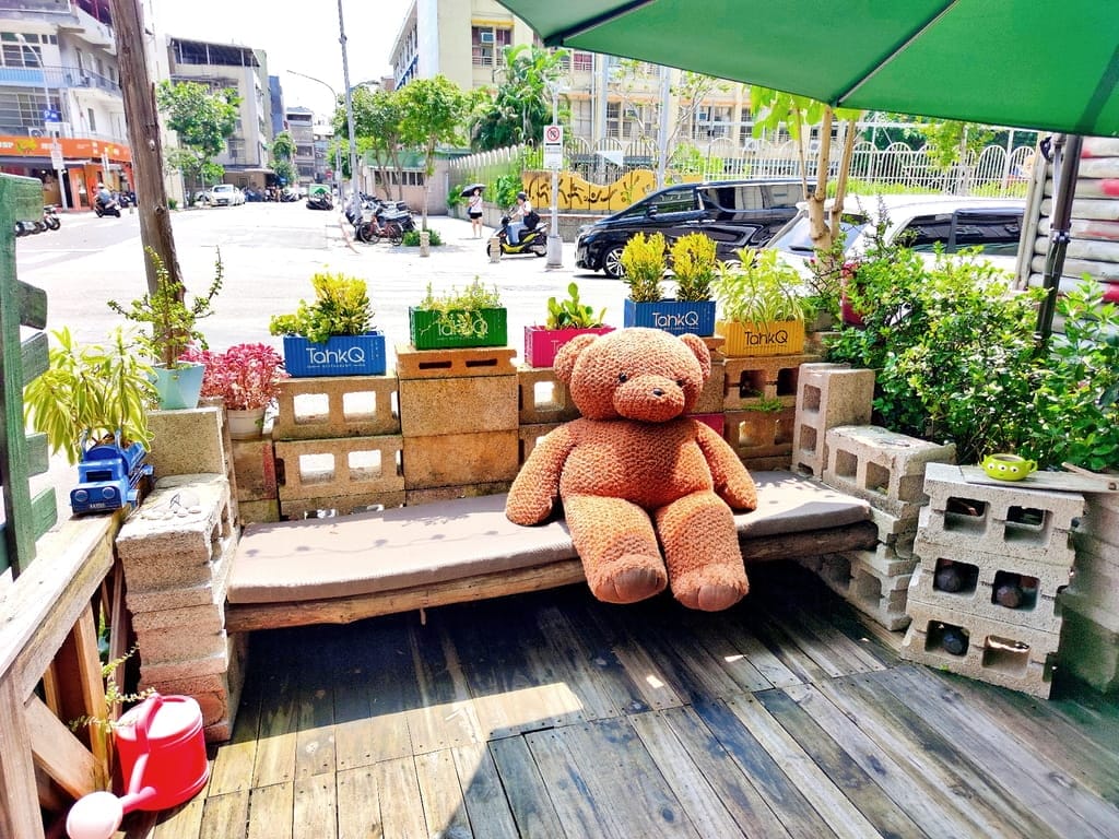 |松江南京義大利麵|TankQ Cafe & Bar 松江南京店.浮誇系早午餐.行李箱/貨櫃箱餐點.可愛公仔主題餐廳.約會餐廳 - 第9張圖 |松江南京義大利麵|TankQ Cafe & Bar 松江南京店.浮誇系早午餐.行李箱/貨櫃箱餐點.可愛公仔主題餐廳.約會餐廳