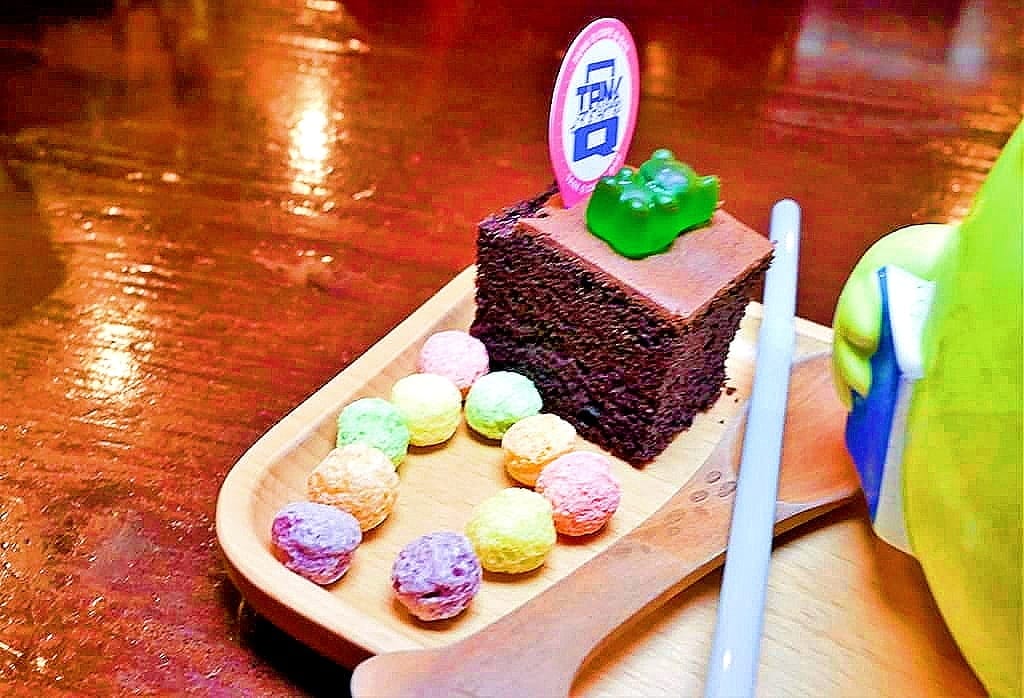 |松江南京義大利麵|TankQ Cafe & Bar 松江南京店.浮誇系早午餐.行李箱/貨櫃箱餐點.可愛公仔主題餐廳.約會餐廳 - 第32張圖 |松江南京義大利麵|TankQ Cafe & Bar 松江南京店.浮誇系早午餐.行李箱/貨櫃箱餐點.可愛公仔主題餐廳.約會餐廳