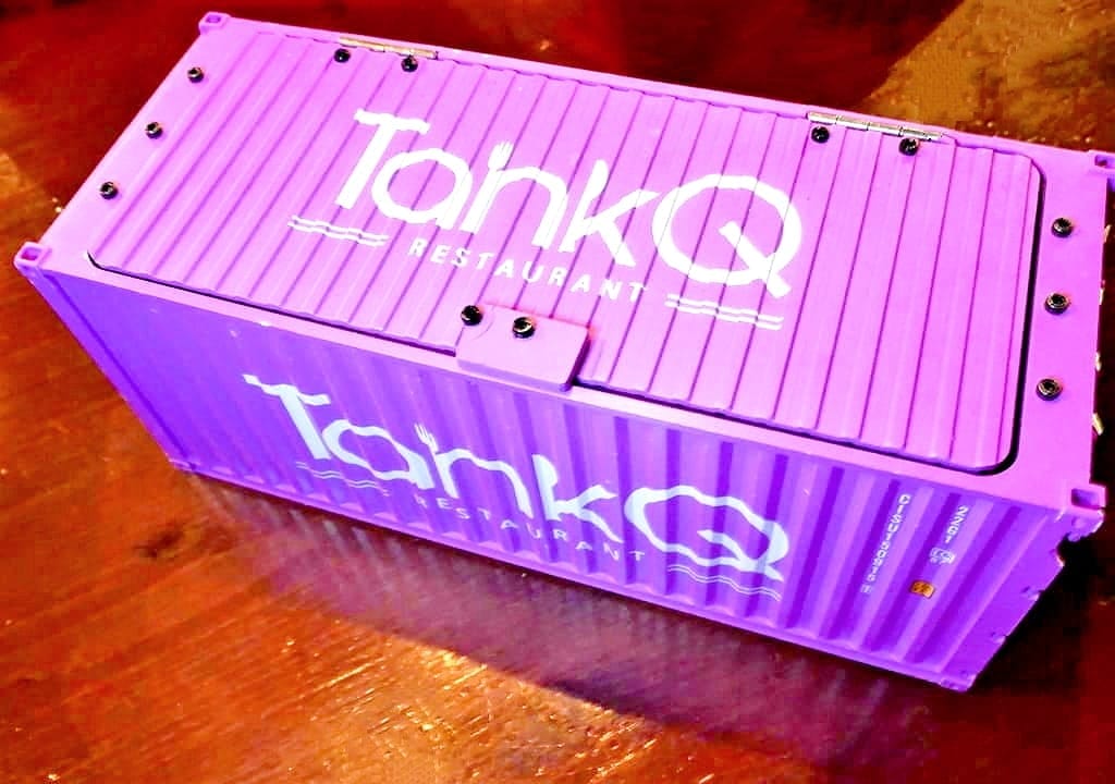 |松江南京義大利麵|TankQ Cafe & Bar 松江南京店.浮誇系早午餐.行李箱/貨櫃箱餐點.可愛公仔主題餐廳.約會餐廳 - 第47張圖 |松江南京義大利麵|TankQ Cafe & Bar 松江南京店.浮誇系早午餐.行李箱/貨櫃箱餐點.可愛公仔主題餐廳.約會餐廳
