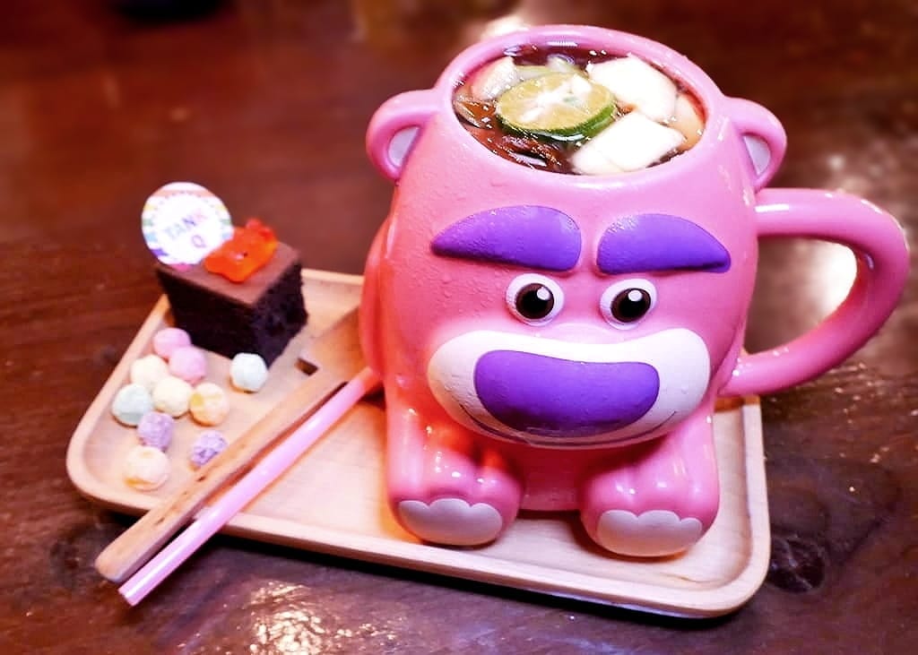 |松江南京義大利麵|TankQ Cafe & Bar 松江南京店.浮誇系早午餐.行李箱/貨櫃箱餐點.可愛公仔主題餐廳.約會餐廳 - 第33張圖 |松江南京義大利麵|TankQ Cafe & Bar 松江南京店.浮誇系早午餐.行李箱/貨櫃箱餐點.可愛公仔主題餐廳.約會餐廳