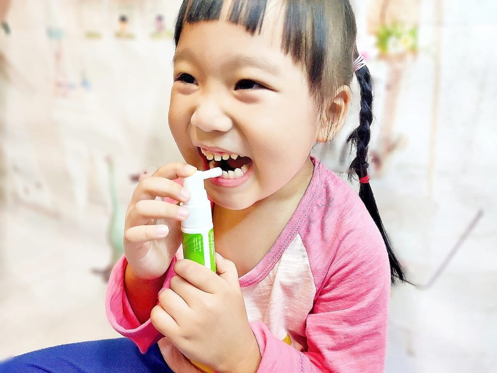 |育兒好物|T-SPRAY Kids 兒童含鈣健齒噴霧.小巧外型攜帶方便.守護牙齒的健康 - 第7張圖 |育兒好物|T-SPRAY Kids 兒童含鈣健齒噴霧.小巧外型攜帶方便.守護牙齒的健康