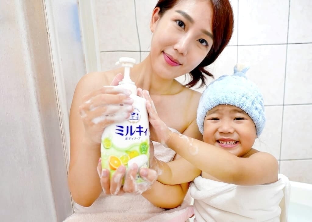 | 生活|牛乳石鹼-Milky牛乳石鹼沐浴乳.溫和洗淨配方.享受親子沐浴的甜蜜時光 - 第3張圖 | 生活|牛乳石鹼-Milky牛乳石鹼沐浴乳.溫和洗淨配方.享受親子沐浴的甜蜜時光