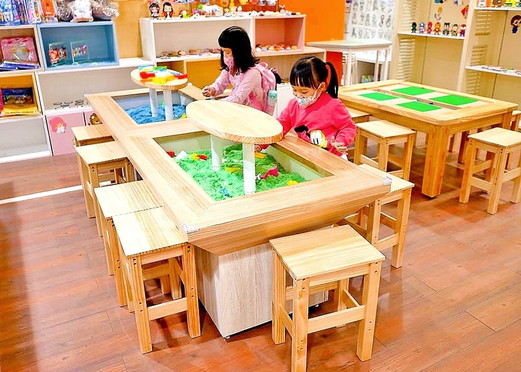 |兒童手作DIY|新開幕.遊戲愛樂園 美麗華店.樂高積木.動力沙.釣魚池.孩子最愛的手作遊樂園 - 第10張圖 |兒童手作DIY|新開幕.遊戲愛樂園 美麗華店.樂高積木.動力沙.釣魚池.孩子最愛的手作遊樂園