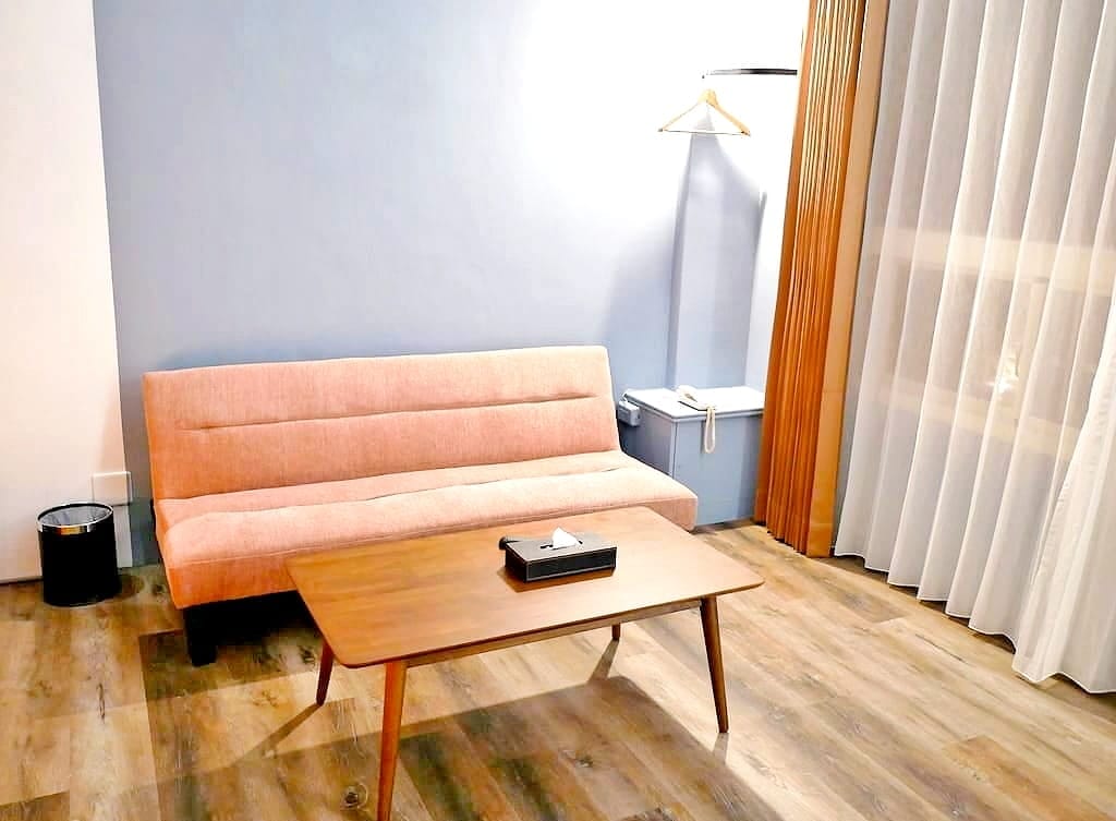 ｜宜蘭溫泉住宿｜東遊驛棧 East Motel．一房一車庫，礁溪泡湯．享受獨立溫泉池．宜蘭二日親子遊