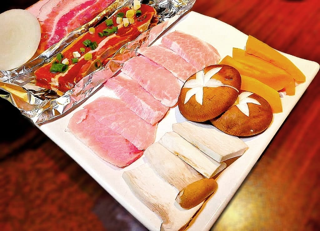 |中山區韓式料理| 三兄弟韓式料理．韓國烤肉．韓式豬腳．海鮮煎餅．文末附菜單