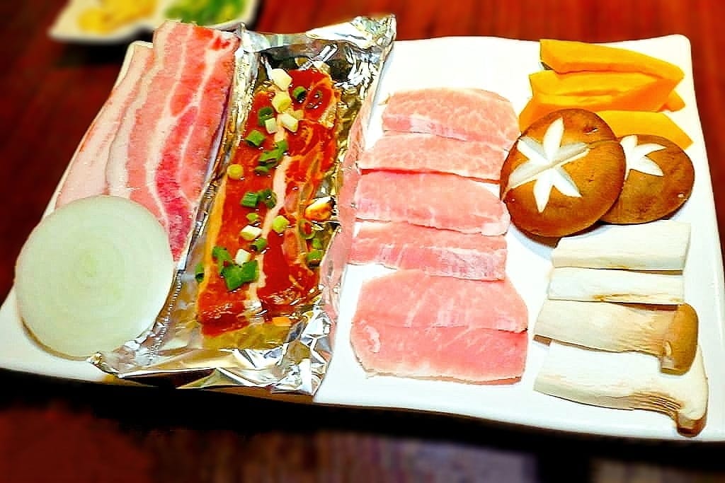 |中山區韓式料理| 三兄弟韓式料理．韓國烤肉．韓式豬腳．海鮮煎餅．文末附菜單