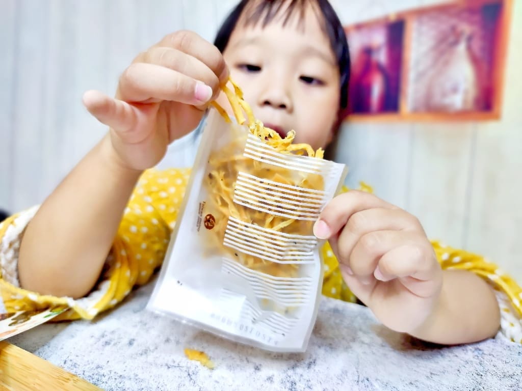 |宅配零食|原味千尋 樂淘淘多重奏.銷魂的乳酪絲.低卡高鈣小零嘴.伴手禮首選 - 第14張圖 |宅配零食|原味千尋 樂淘淘多重奏.銷魂的乳酪絲.低卡高鈣小零嘴.伴手禮首選