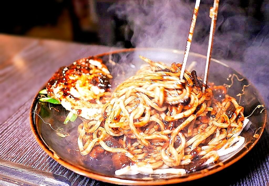 |中山區韓式料理| 三兄弟韓式料理．韓國烤肉．韓式豬腳．海鮮煎餅．文末附菜單