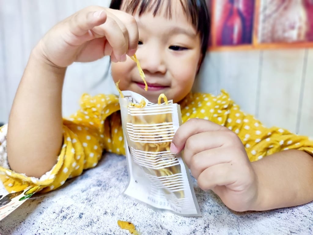 |宅配零食|原味千尋 樂淘淘多重奏.銷魂的乳酪絲.低卡高鈣小零嘴.伴手禮首選 - 第2張圖 |宅配零食|原味千尋 樂淘淘多重奏.銷魂的乳酪絲.低卡高鈣小零嘴.伴手禮首選