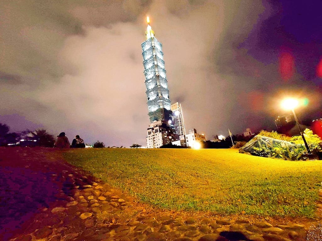 | 台北外宿節 | 兩天一夜親子遊.台北小巨蛋.台北101大樓.四四南村.大來飯店.自由行住宿好選擇 - 第81張圖 | 台北外宿節 | 兩天一夜親子遊.台北小巨蛋.台北101大樓.四四南村.大來飯店.自由行住宿好選擇