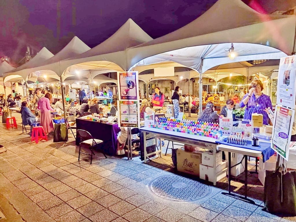 | 台北外宿節 | 兩天一夜親子遊.台北小巨蛋.台北101大樓.四四南村.大來飯店.自由行住宿好選擇 - 第84張圖 | 台北外宿節 | 兩天一夜親子遊.台北小巨蛋.台北101大樓.四四南村.大來飯店.自由行住宿好選擇