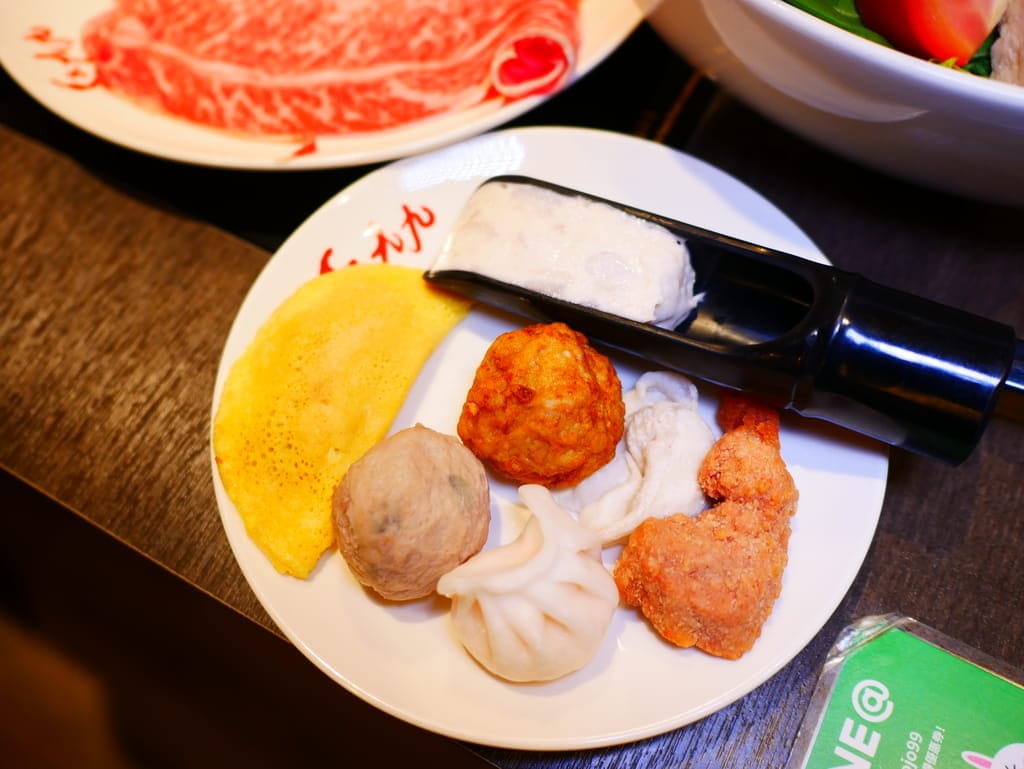 |市府店火鍋| 紅九九個人鴛鴦鍋.一個人也可以吃麻辣火鍋.鴨血豆腐免費續 - 第43張圖 |市府店火鍋| 紅九九個人鴛鴦鍋.一個人也可以吃麻辣火鍋.鴨血豆腐免費續