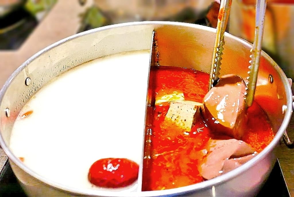|市府店火鍋| 紅九九個人鴛鴦鍋.一個人也可以吃麻辣火鍋.鴨血豆腐免費續 - 第22張圖 |市府店火鍋| 紅九九個人鴛鴦鍋.一個人也可以吃麻辣火鍋.鴨血豆腐免費續
