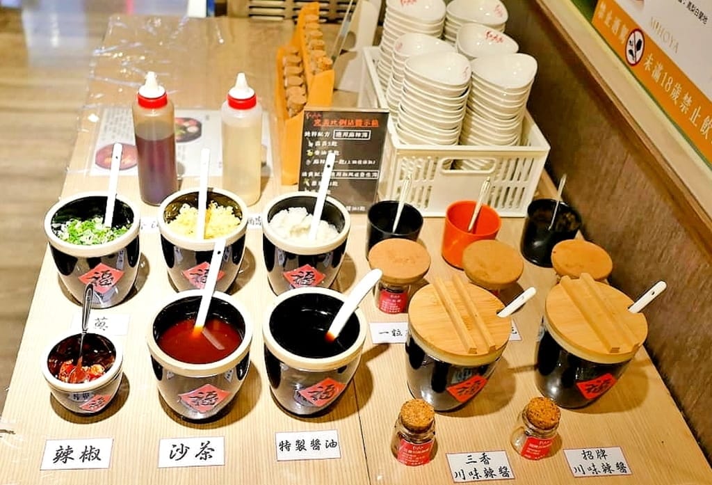|市府店火鍋| 紅九九個人鴛鴦鍋.一個人也可以吃麻辣火鍋.鴨血豆腐免費續 - 第8張圖 |市府店火鍋| 紅九九個人鴛鴦鍋.一個人也可以吃麻辣火鍋.鴨血豆腐免費續