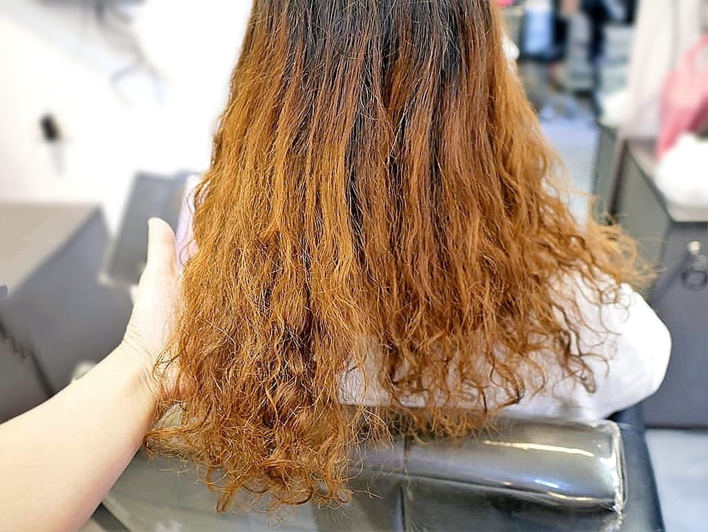 |台北染髮|H color 公館店.專業級歐美挑染.漂染,秋冬韓系紫紅色.公館髮廊推薦 - 第13張圖 |台北染髮|H color 公館店.專業級歐美挑染.漂染,秋冬韓系紫紅色.公館髮廊推薦