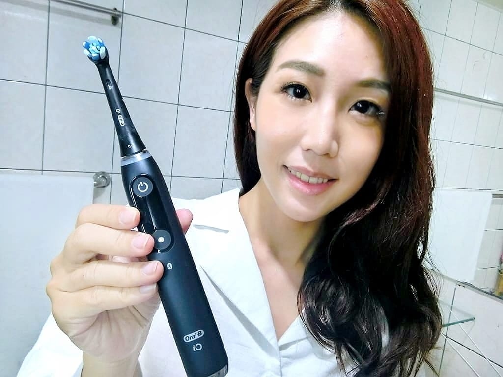 | 電動牙刷推薦 | 2020全新 歐樂BOral-B iO微磁電動牙刷 .潔淨清爽一試就愛上.絕對不能錯過的超時尚單品.想擁有一口好牙就靠它 - 第34張圖 | 電動牙刷推薦 | 2020全新 歐樂BOral-B iO微磁電動牙刷 .潔淨清爽一試就愛上.絕對不能錯過的超時尚單品.想擁有一口好牙就靠它
