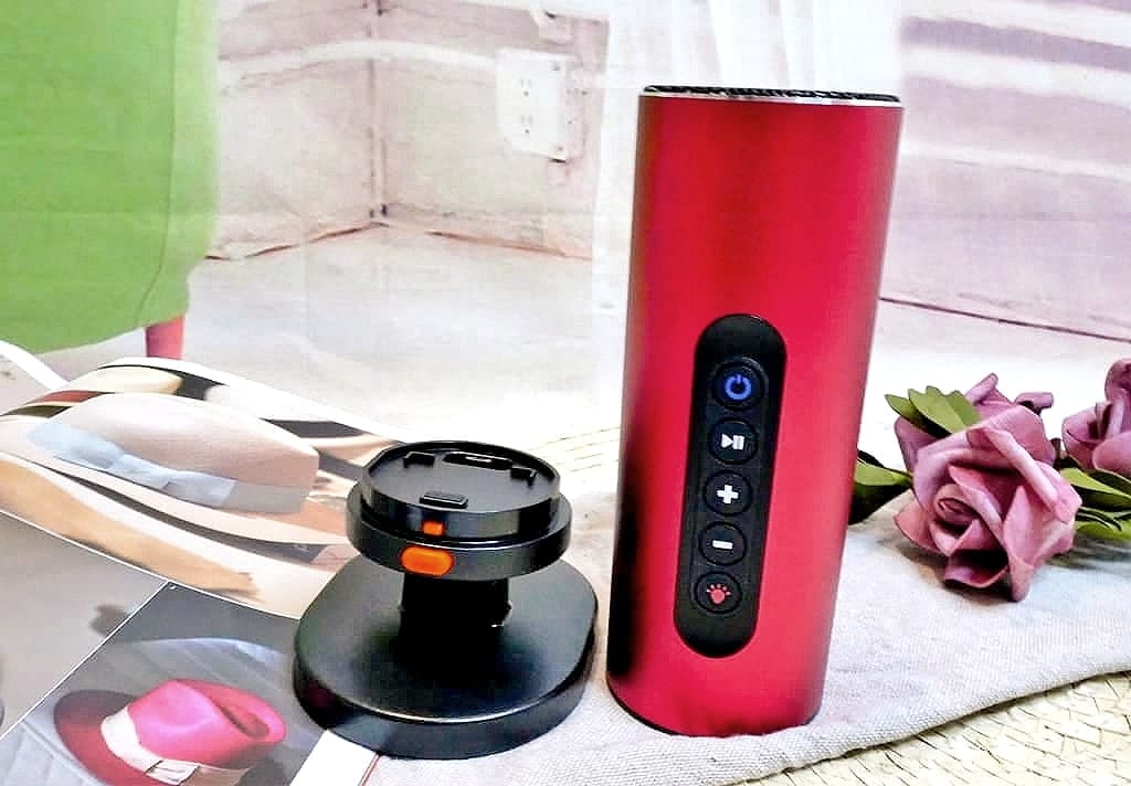 | 開箱3C | 音悅藍芽搖擺音響．結合LED照明．音質清晰悅耳／居家外出攜帶方便