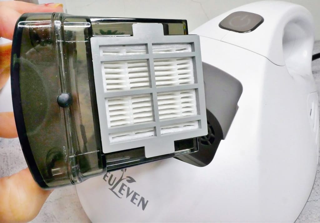 | 居家必備 | 有樂紛 EULEVEN – UV熱⾵吸塵除蟎機.紫外線除蟎+除菌.一機多用款 - 第10張圖 | 居家必備 | 有樂紛 EULEVEN – UV熱⾵吸塵除蟎機.紫外線除蟎+除菌.一機多用款