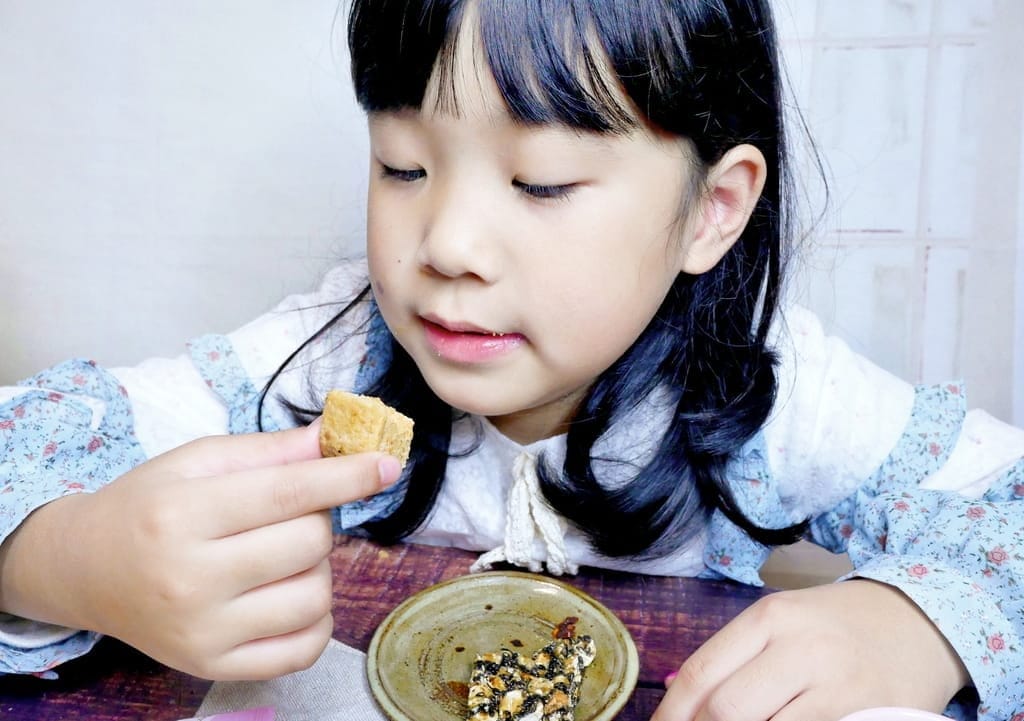 |金門美食|聖祖食品貢糖.豬腳貢糖.金門牛肉乾令人吮指回味.辦公室團購宅配美食 - 第9張圖 |金門美食|聖祖食品貢糖.豬腳貢糖.金門牛肉乾令人吮指回味.辦公室團購宅配美食
