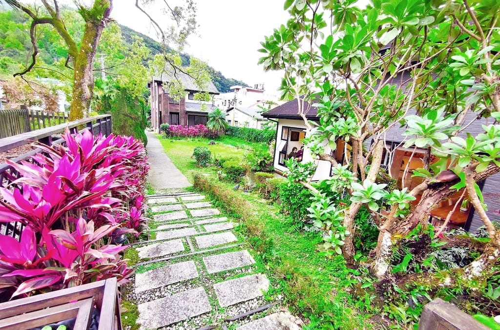 |花蓮之旅|潭心閣民宿.漫遊鯉魚潭湖畔.滿山綠意的好地方.三天兩夜慢活親子小旅行.花蓮民宿推薦 - 第31張圖 |花蓮之旅|潭心閣民宿.漫遊鯉魚潭湖畔.滿山綠意的好地方.三天兩夜慢活親子小旅行.花蓮民宿推薦