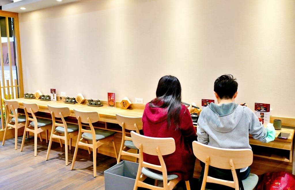 |台北美食| 三河中川屋鰻魚飯(光復南店).活鰻現烤的美味~鰻魚飯三吃 - 第8張圖 |台北美食| 三河中川屋鰻魚飯(光復南店).活鰻現烤的美味~鰻魚飯三吃