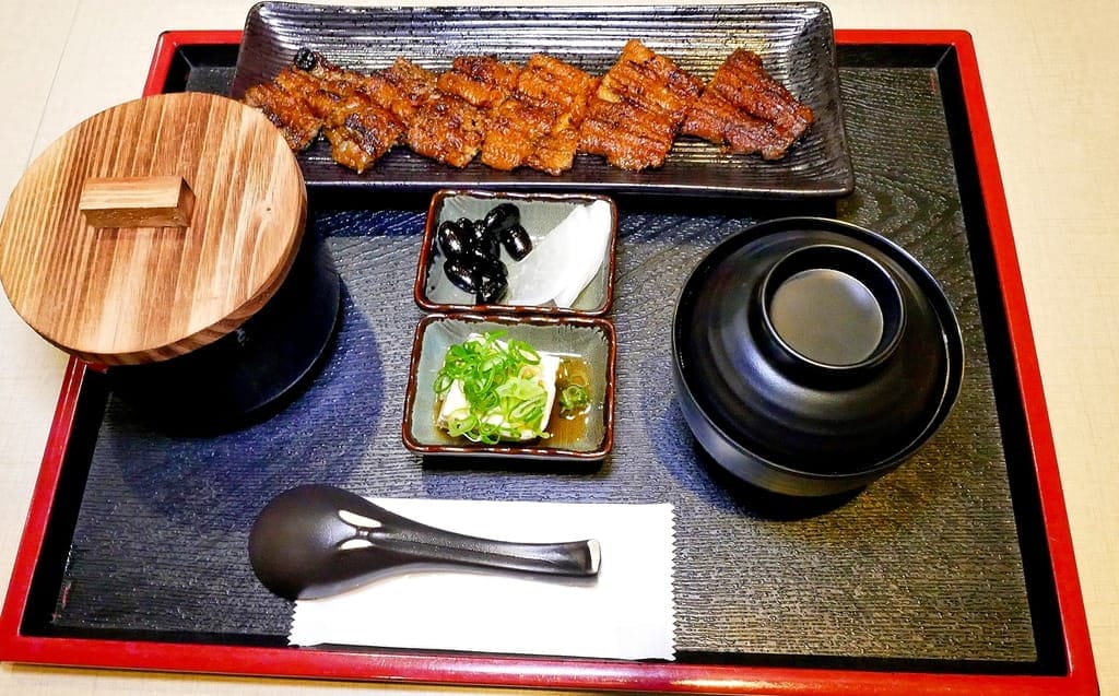 |台北美食| 三河中川屋鰻魚飯(光復南店).活鰻現烤的美味~鰻魚飯三吃 - 第18張圖 |台北美食| 三河中川屋鰻魚飯(光復南店).活鰻現烤的美味~鰻魚飯三吃