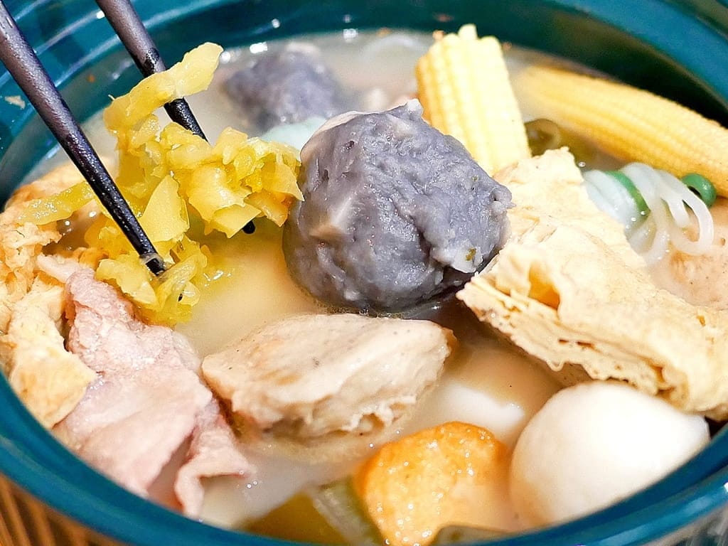 ｜新莊小吃推薦｜別想了！吃．滷味吧！七種湯頭口味．湯滷／乾滷．食材豐富．創意新吃法．新莊宵夜推薦