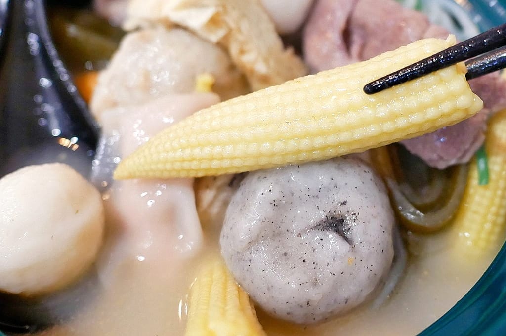 ｜新莊小吃推薦｜別想了！吃．滷味吧！七種湯頭口味．湯滷／乾滷．食材豐富．創意新吃法．新莊宵夜推薦