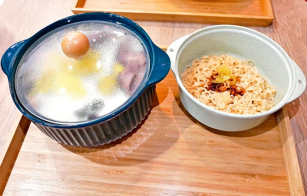 ｜新莊小吃推薦｜別想了！吃．滷味吧！七種湯頭口味．湯滷／乾滷．食材豐富．創意新吃法．新莊宵夜推薦
