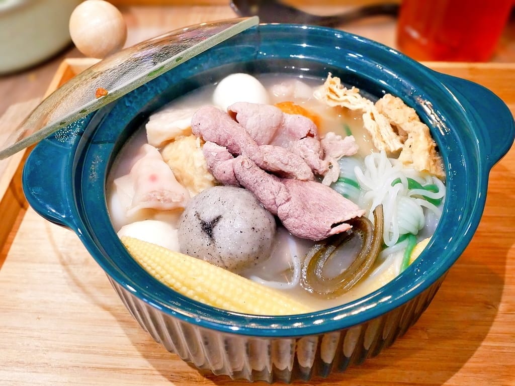 ｜新莊小吃推薦｜別想了！吃．滷味吧！七種湯頭口味．湯滷／乾滷．食材豐富．創意新吃法．新莊宵夜推薦