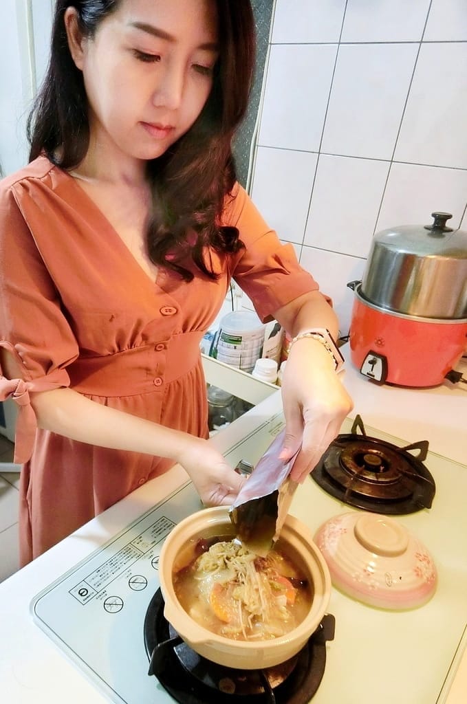 |常溫美食|和秋美食 黃金白菜滷.肉骨茶細粉.年節禮盒推薦.在家就能輕鬆喝滋補燉湯 - 第14張圖 |常溫美食|和秋美食 黃金白菜滷.肉骨茶細粉.年節禮盒推薦.在家就能輕鬆喝滋補燉湯