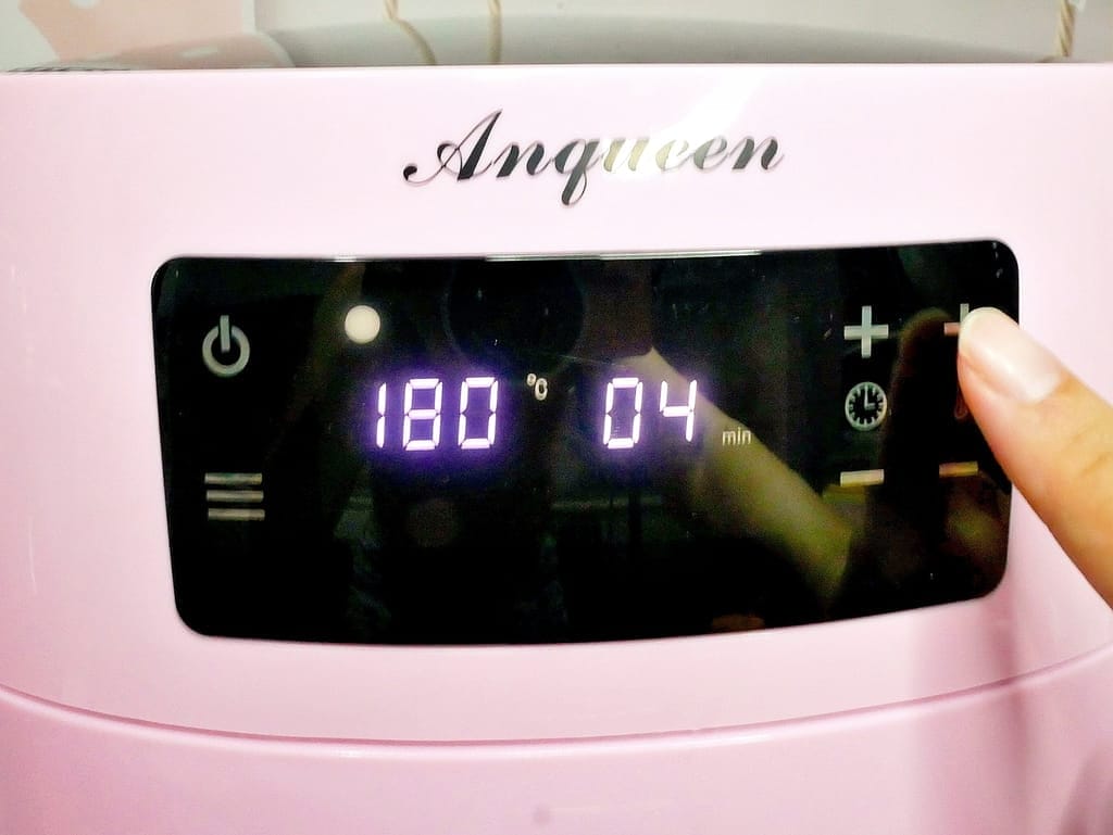 |平價氣炸鍋推薦|安晴 Anqueen 健康減油氣炸鍋.超大容量設計.氣炸鹹酥雞.氣炸鹽酥蝦.少油酥脆好方便! - 第28張圖 |平價氣炸鍋推薦|安晴 Anqueen 健康減油氣炸鍋.超大容量設計.氣炸鹹酥雞.氣炸鹽酥蝦.少油酥脆好方便!