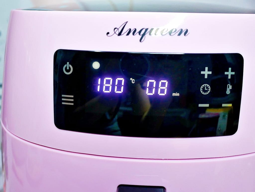 |平價氣炸鍋推薦|安晴 Anqueen 健康減油氣炸鍋.超大容量設計.氣炸鹹酥雞.氣炸鹽酥蝦.少油酥脆好方便! - 第25張圖 |平價氣炸鍋推薦|安晴 Anqueen 健康減油氣炸鍋.超大容量設計.氣炸鹹酥雞.氣炸鹽酥蝦.少油酥脆好方便!
