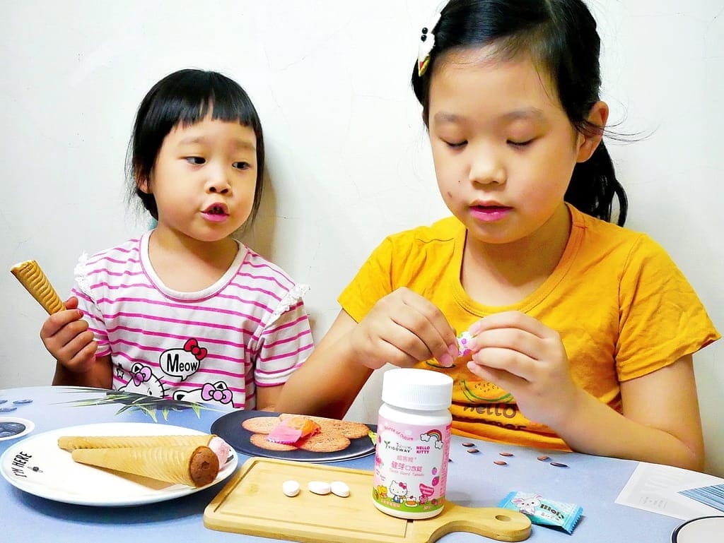 |兒童葉黃素|給孩子吃的保養品.VIGOWAY 威客維 健芽口含錠 & 護晶明咀嚼錠.三麗鷗授權 - 第4張圖 |兒童葉黃素|給孩子吃的保養品.VIGOWAY 威客維 健芽口含錠 & 護晶明咀嚼錠.三麗鷗授權