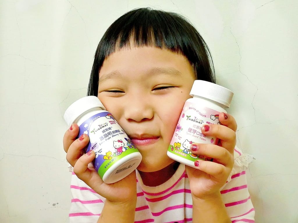 |兒童葉黃素|給孩子吃的保養品.VIGOWAY 威客維 健芽口含錠 & 護晶明咀嚼錠.三麗鷗授權 - 第3張圖 |兒童葉黃素|給孩子吃的保養品.VIGOWAY 威客維 健芽口含錠 & 護晶明咀嚼錠.三麗鷗授權
