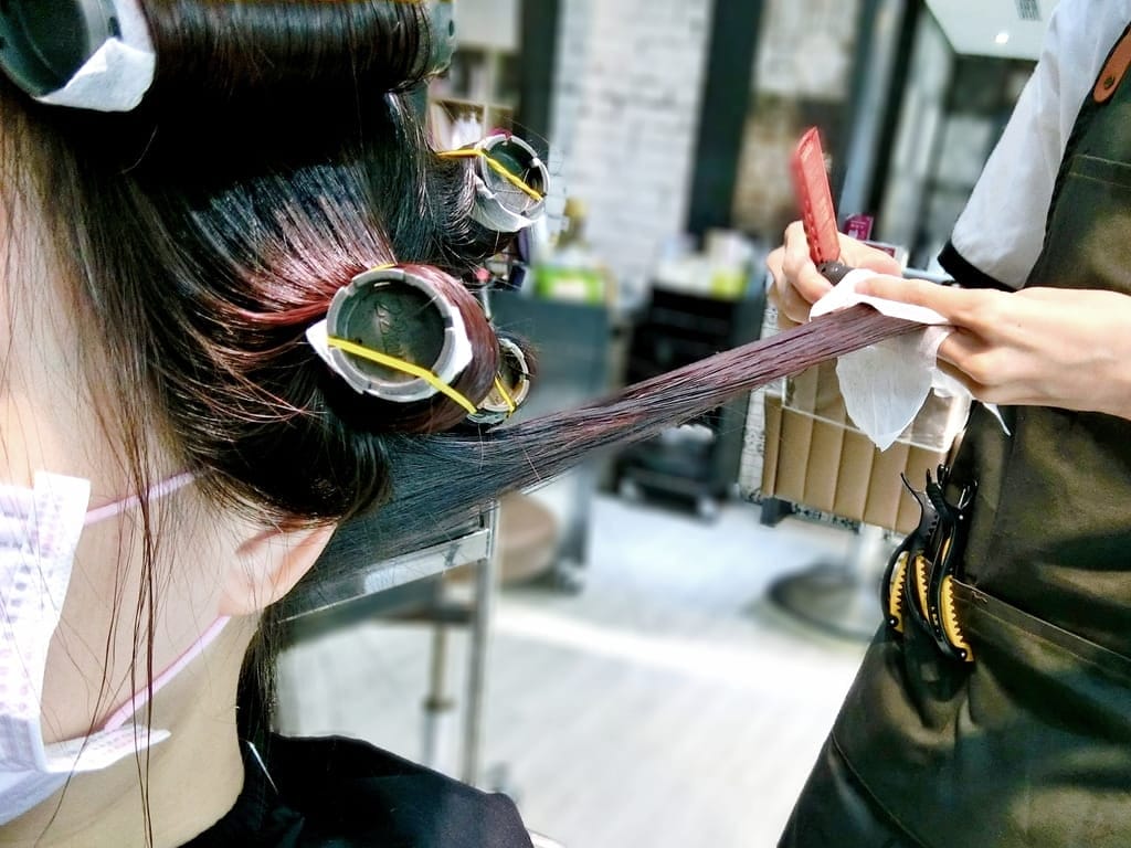 |台北中山區髮廊|Fin Hair Salon.浪漫捲髮好整理.CREDO髮善結構式護髮.中山區美髮推薦.台北中山區剪髮 - 第28張圖 |台北中山區髮廊|Fin Hair Salon.浪漫捲髮好整理.CREDO髮善結構式護髮.中山區美髮推薦.台北中山區剪髮