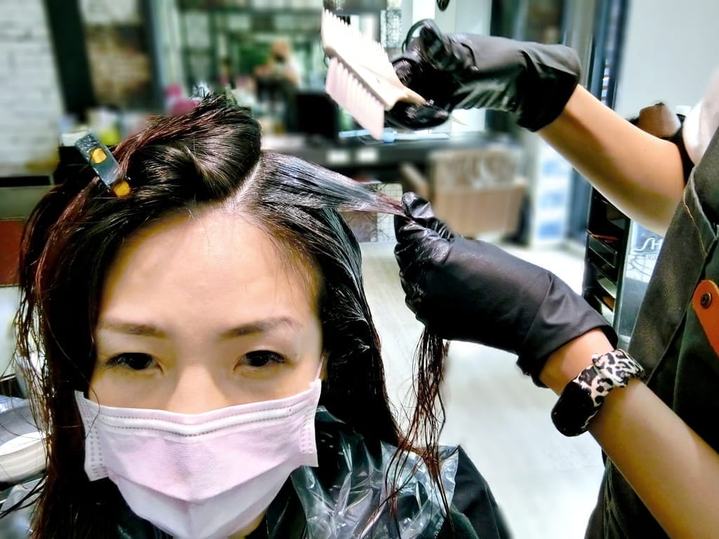 |台北中山區髮廊|Fin Hair Salon.浪漫捲髮好整理.CREDO髮善結構式護髮.中山區美髮推薦.台北中山區剪髮 - 第23張圖 |台北中山區髮廊|Fin Hair Salon.浪漫捲髮好整理.CREDO髮善結構式護髮.中山區美髮推薦.台北中山區剪髮