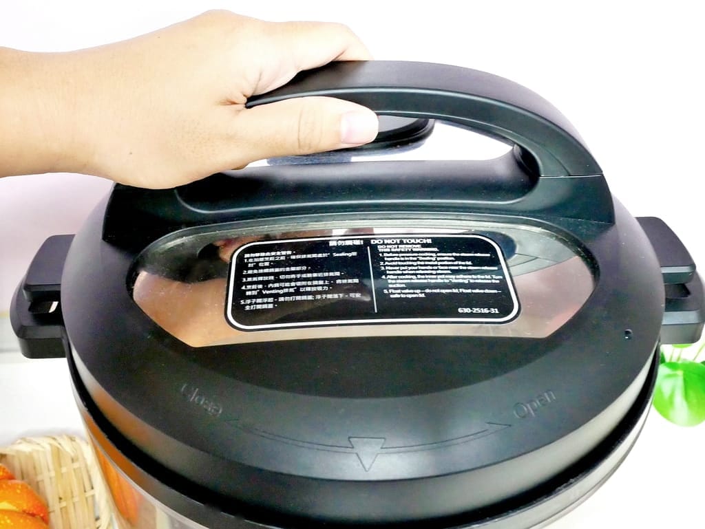 |萬用鍋開箱|lnstant Pot IP音速鍋.煎煮炒燉一鍋搞定!免顧火.輕鬆按就能變出一道道美味料理 - 第9張圖 |萬用鍋開箱|lnstant Pot IP音速鍋.煎煮炒燉一鍋搞定!免顧火.輕鬆按就能變出一道道美味料理