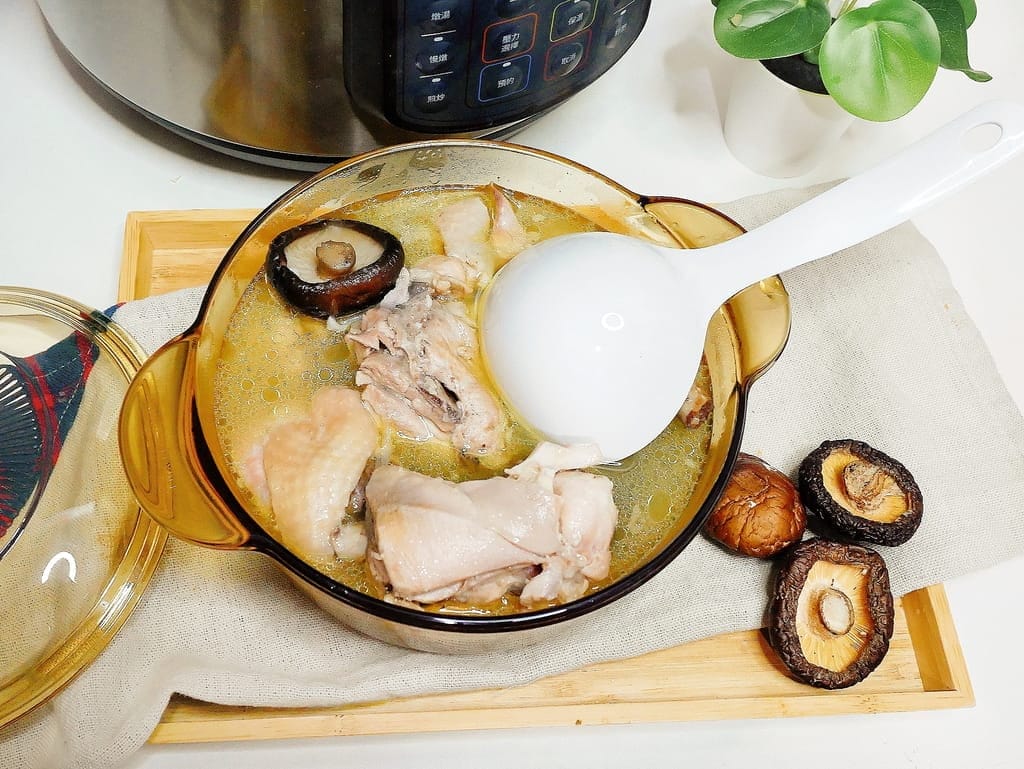 |萬用鍋開箱|lnstant Pot IP音速鍋.煎煮炒燉一鍋搞定!免顧火.輕鬆按就能變出一道道美味料理 - 第2張圖 |萬用鍋開箱|lnstant Pot IP音速鍋.煎煮炒燉一鍋搞定!免顧火.輕鬆按就能變出一道道美味料理