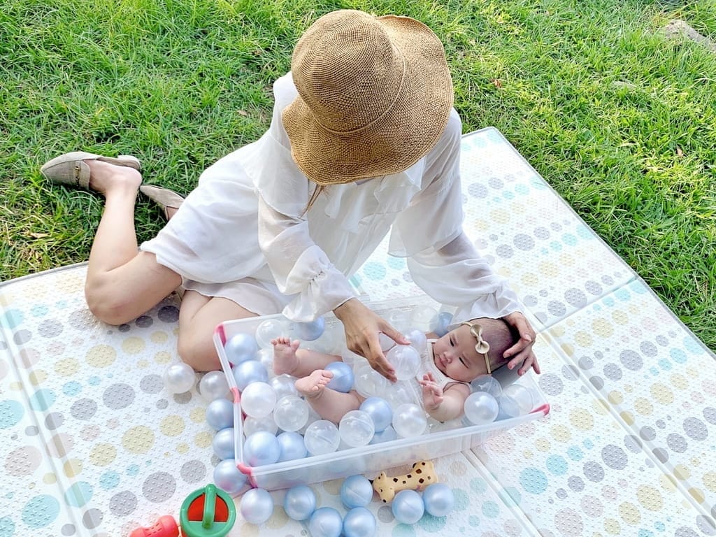|育兒好物|STOKKE FLEXI BATH摺疊式浴盆.採安全無毒材質.可收納不佔空間,新手爸媽輕鬆上手 - 第7張圖 |育兒好物|STOKKE FLEXI BATH摺疊式浴盆.採安全無毒材質.可收納不佔空間,新手爸媽輕鬆上手