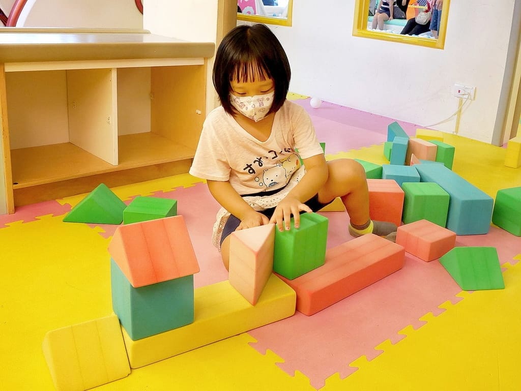 |遊戲樂園|遊戲愛樂園 – 新時代魔法公園店.旋轉木馬.仿真超市採買.超大球池.孩子最愛的沙坑區.兒童手作DIY - 第48張圖 |遊戲樂園|遊戲愛樂園 – 新時代魔法公園店.旋轉木馬.仿真超市採買.超大球池.孩子最愛的沙坑區.兒童手作DIY