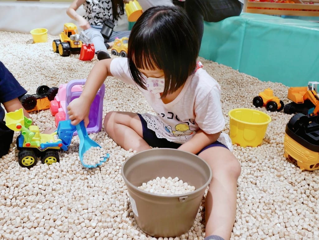 |遊戲樂園|遊戲愛樂園 – 新時代魔法公園店.旋轉木馬.仿真超市採買.超大球池.孩子最愛的沙坑區.兒童手作DIY - 第31張圖 |遊戲樂園|遊戲愛樂園 – 新時代魔法公園店.旋轉木馬.仿真超市採買.超大球池.孩子最愛的沙坑區.兒童手作DIY